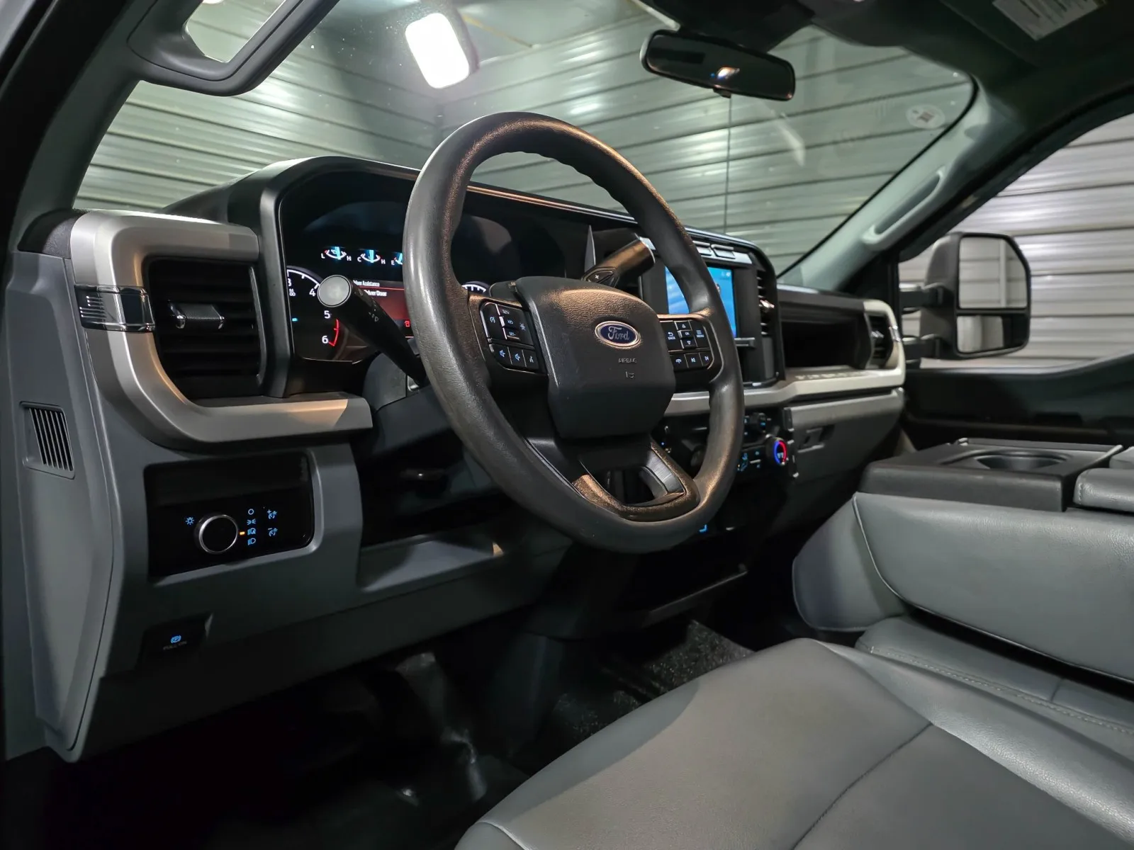 2023 Ford F-350 Super Duty Chassis Cab XL - Photo 15