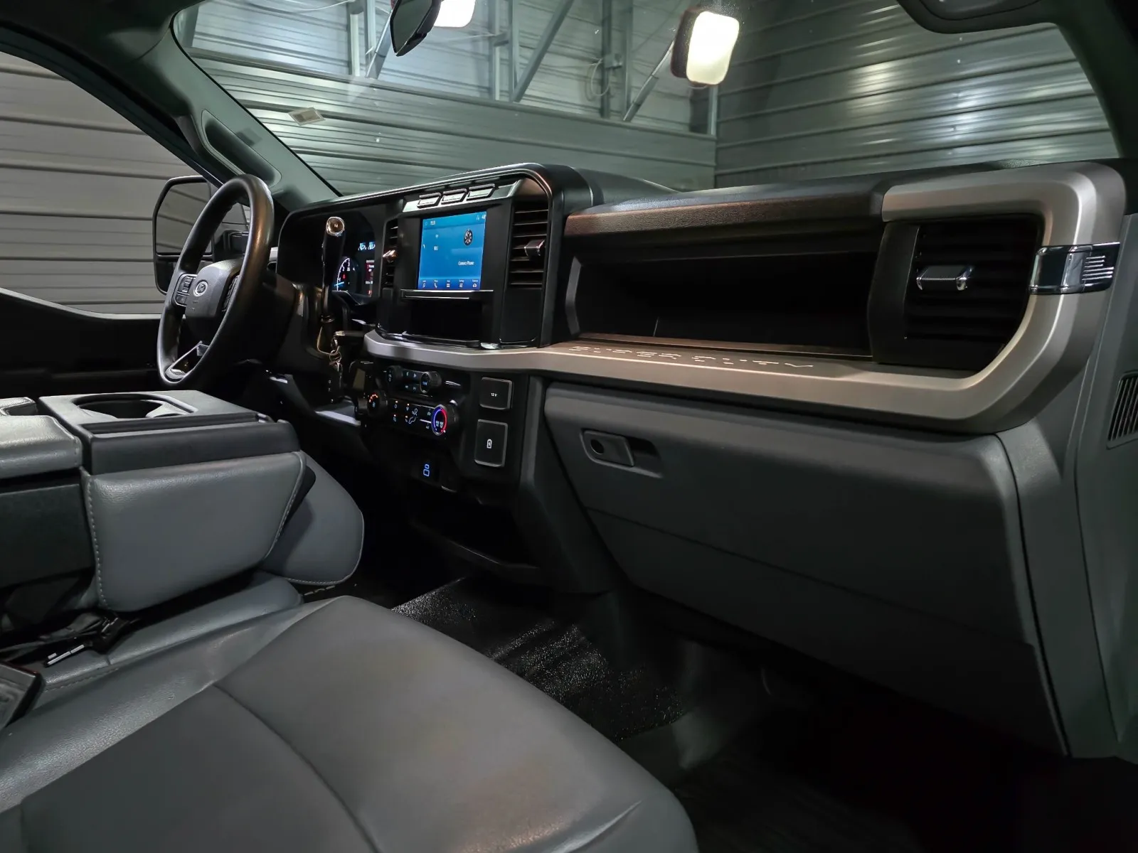 2023 Ford F-350 Super Duty Chassis Cab XL - Photo 17