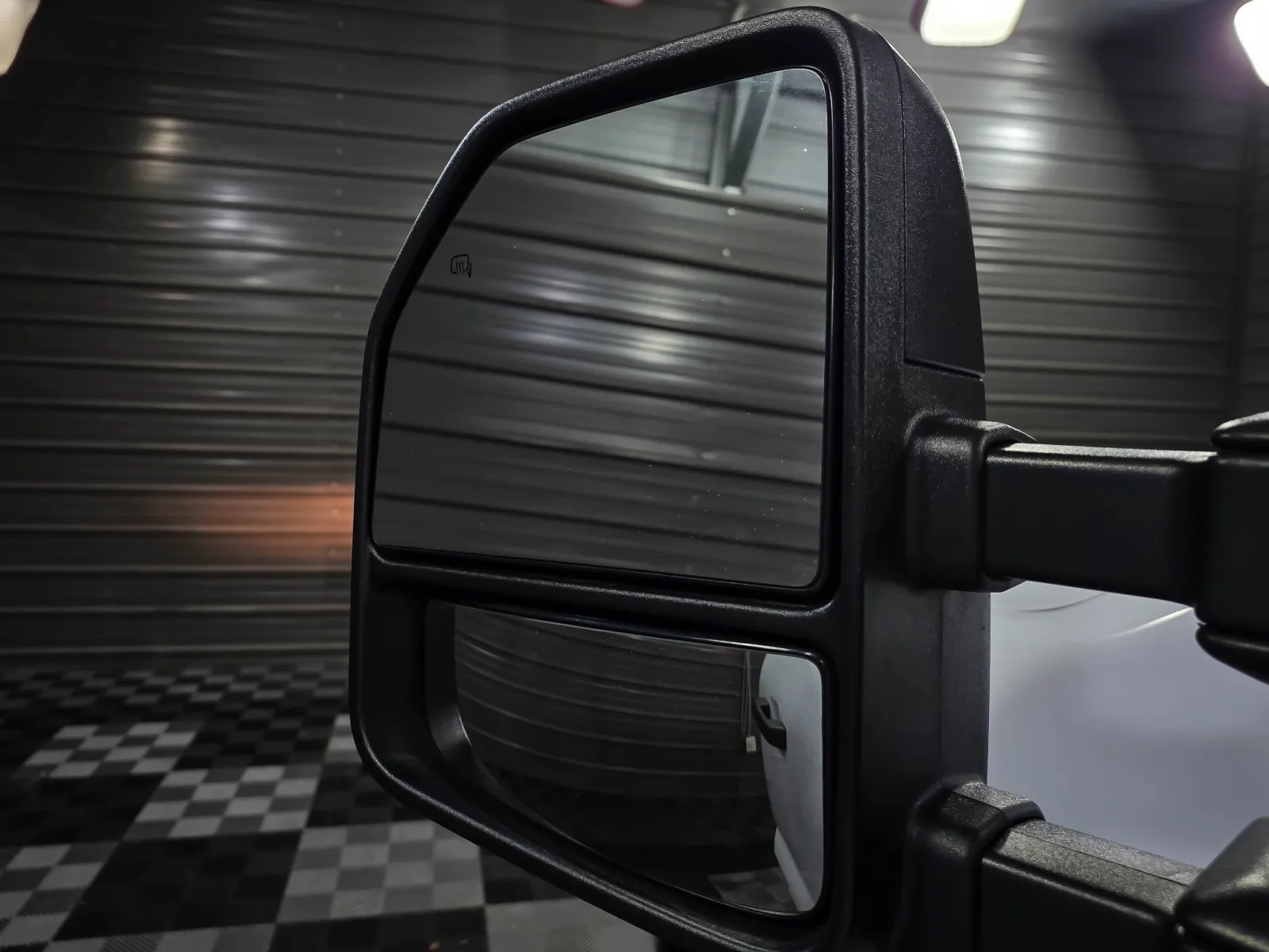 2023 Ford F-350 Super Duty Chassis Cab XL - Photo 35
