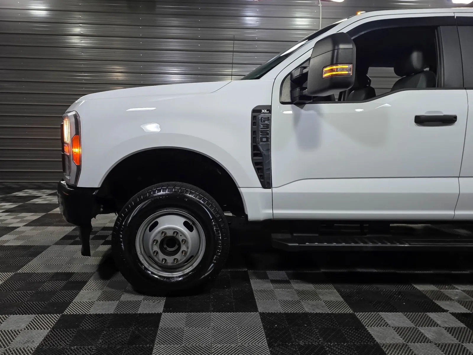 2023 Ford F-350 Super Duty Chassis Cab XL - Photo 38
