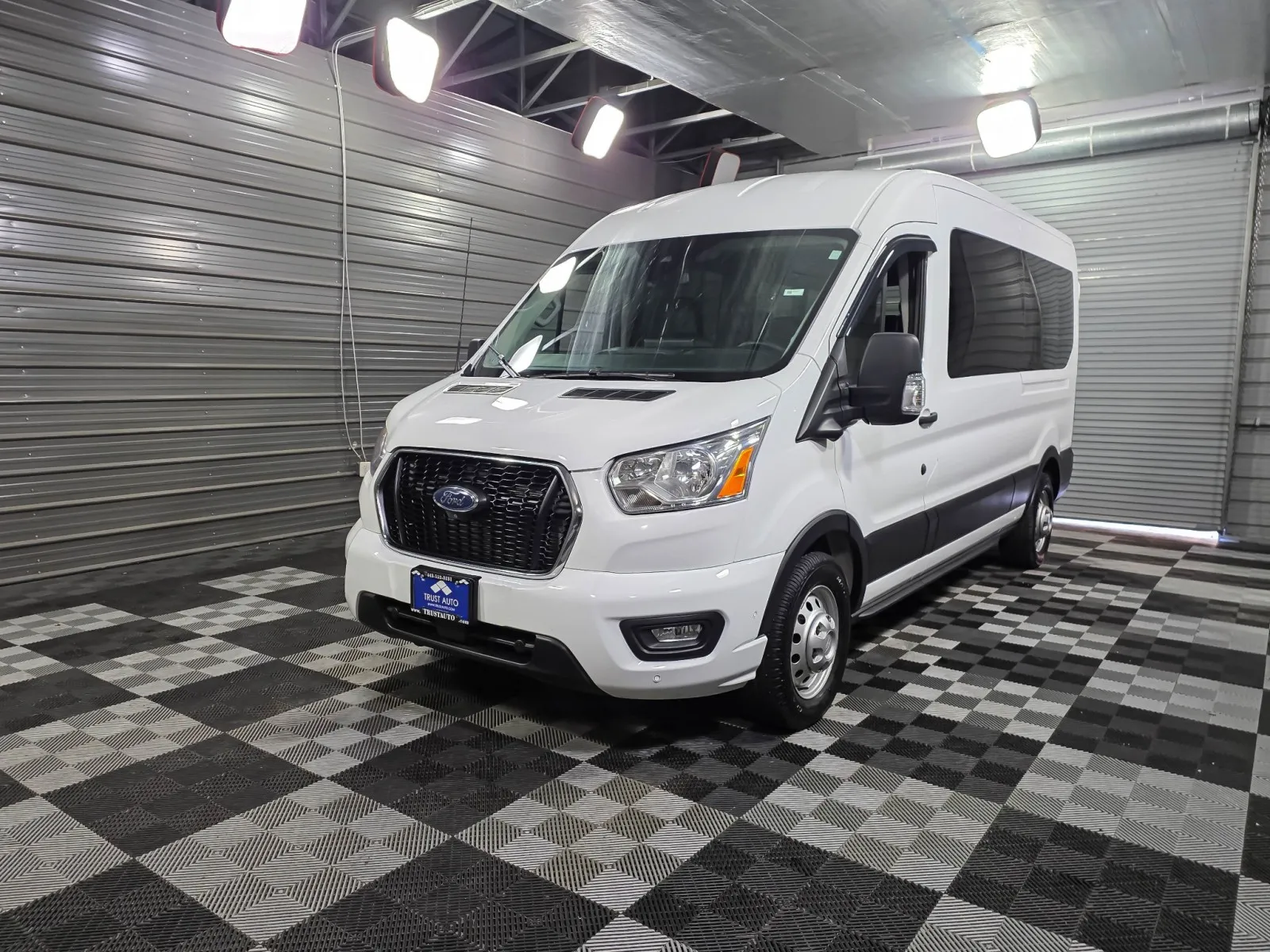 Gray 2022 Ford Transit Passenger Wagon XL for sale in Sykesville, MD