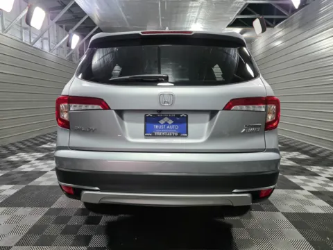 More photos of 2021 Honda Pilot Touring 7-Passenger at Trust Auto, MD