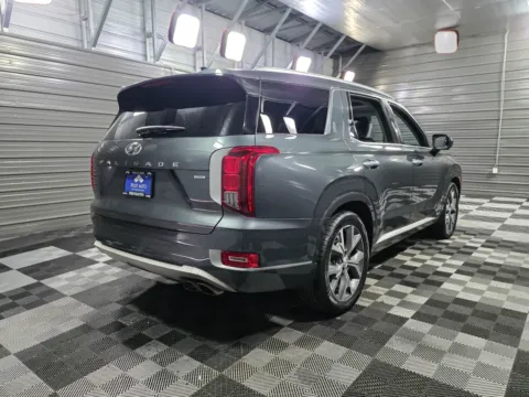 More photos of 2022 Hyundai Palisade Limited at Trust Auto, MD