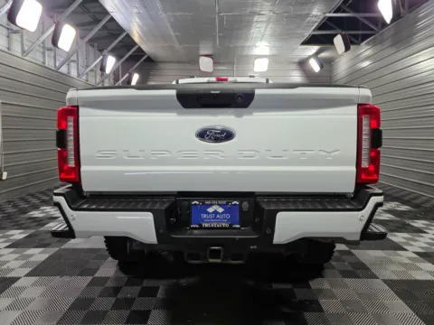 More photos of 2023 Ford Super Duty F-350 SRW LARIAT at Trust Auto, MD