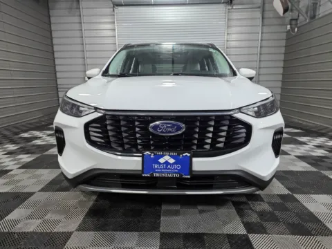 Another view of 2024 Ford Escape Active AWD SUV w/Tech Pack Pkg for sale in Sykesville, MD at Trust Auto
