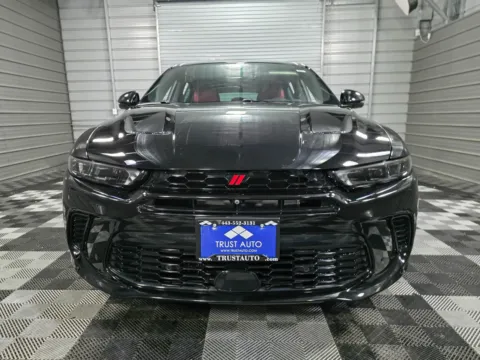 Another view of 2024 Dodge Hornet R/T Plus eAWD Hybrid-Electric Luxury SUV w/Tech Pack Plus/Blacktop Pkgs for sale in Sykesville, MD at Trust Auto