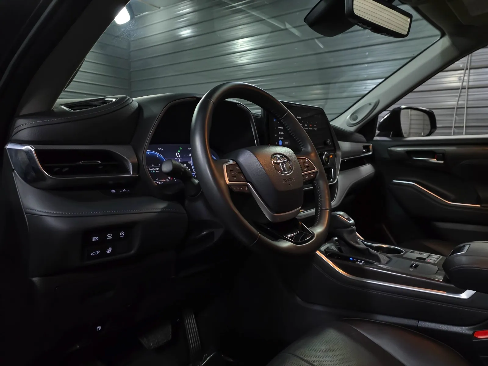 2024 Toyota Highlander Platinum - Photo 10