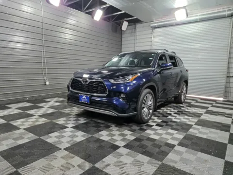 2024 Toyota Highlander Platinum for sale in Sykesville, MD