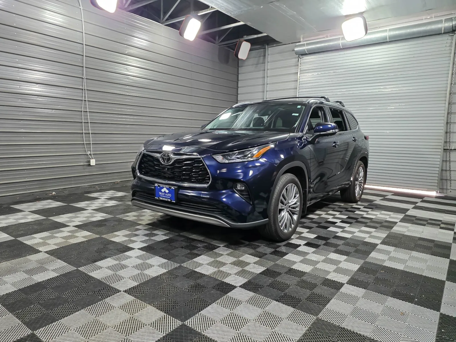 Red 2024 Toyota Highlander Platinum for sale in Sykesville, MD