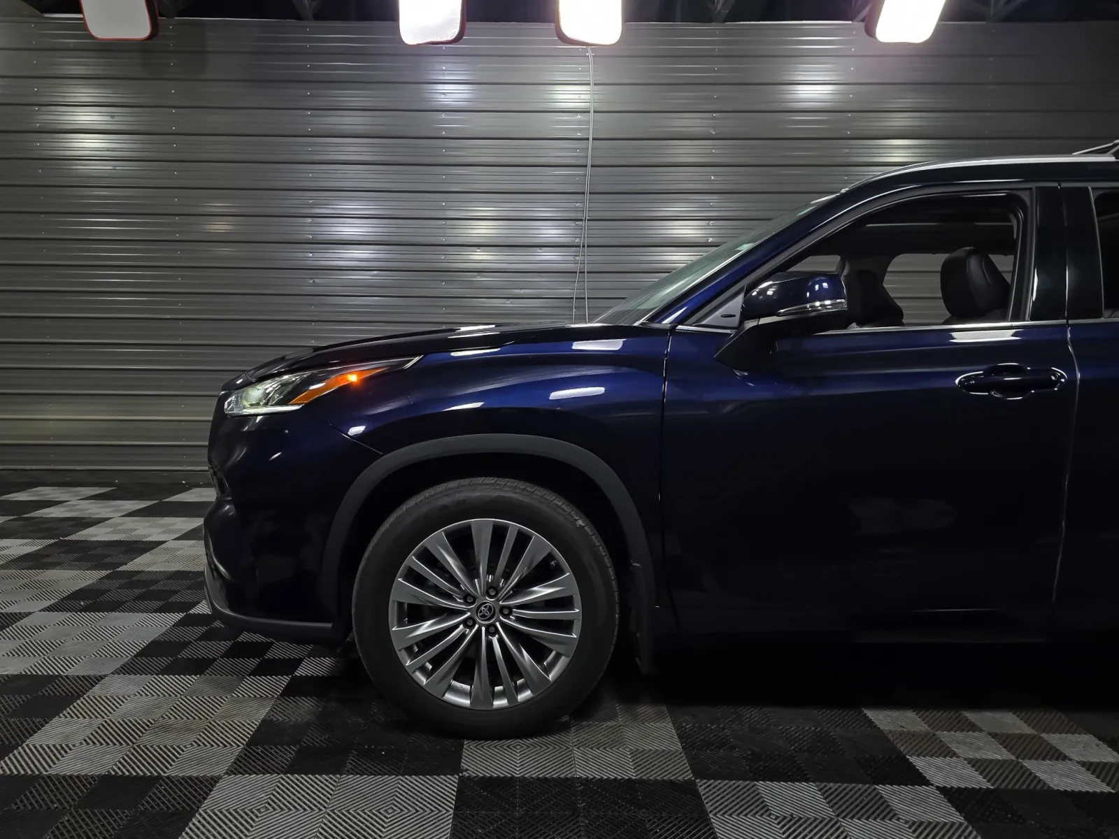 2024 Toyota Highlander Platinum - Photo 43