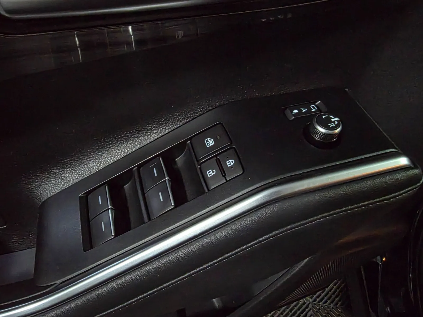 2024 Toyota Highlander Platinum - Photo 33