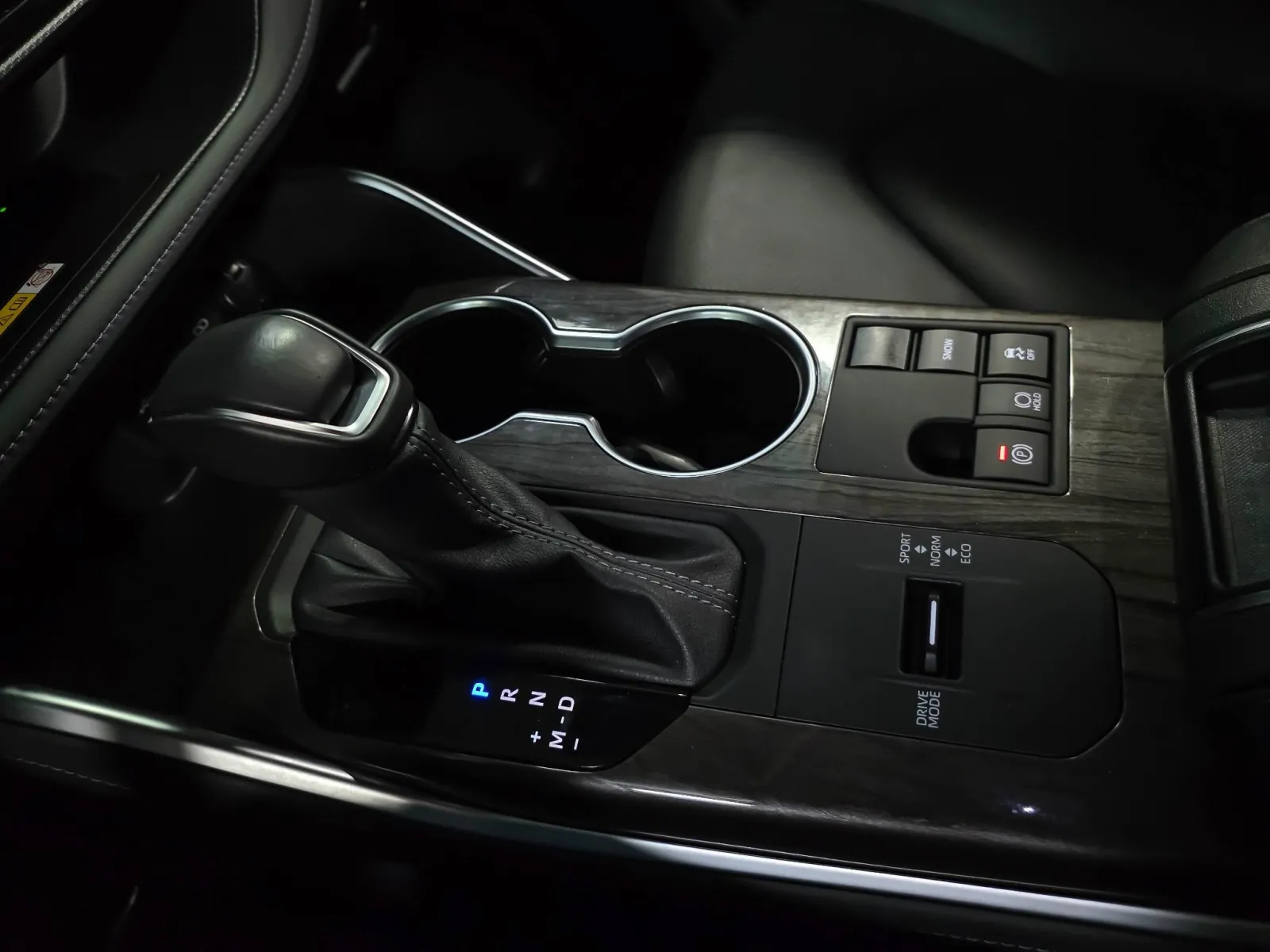 2024 Toyota Highlander Platinum - Photo 29