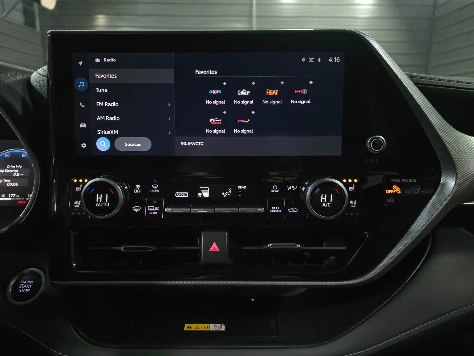 2024 Toyota Highlander Platinum - Photo 27