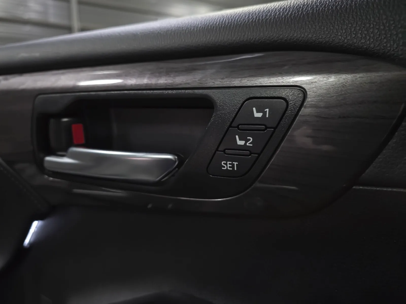 2024 Toyota Highlander Platinum - Photo 34