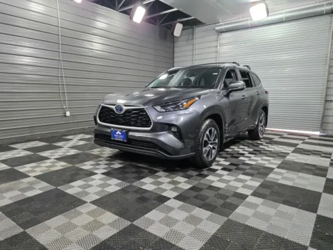 2023 Toyota Highlander Hybrid Platinum for sale in Sykesville, MD