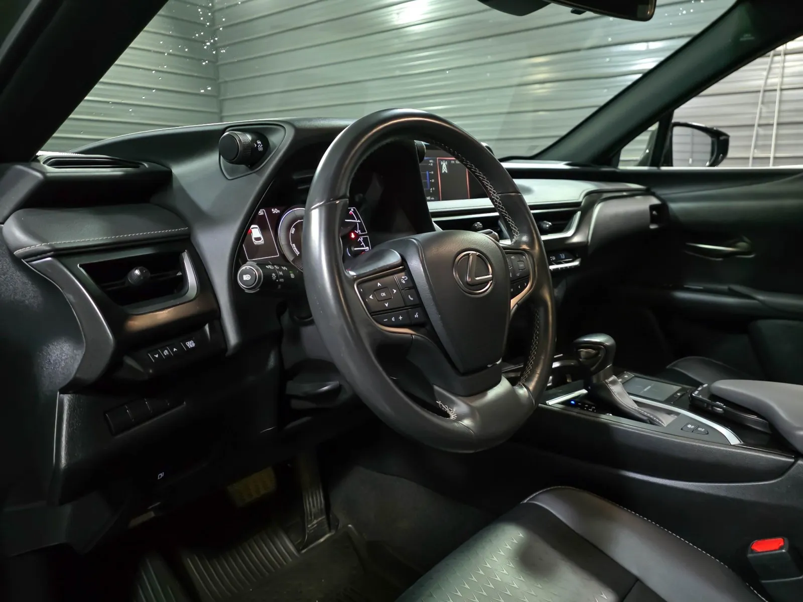 2019 Lexus UX Hybrid 250h - Photo 10