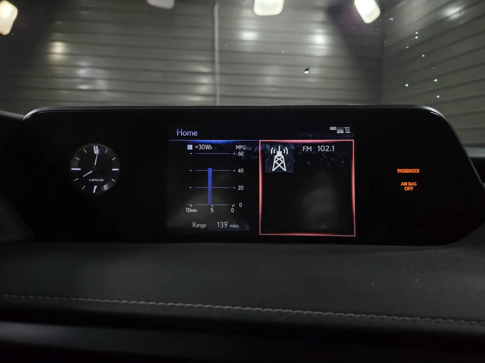 2019 Lexus UX Hybrid 250h - Photo 24