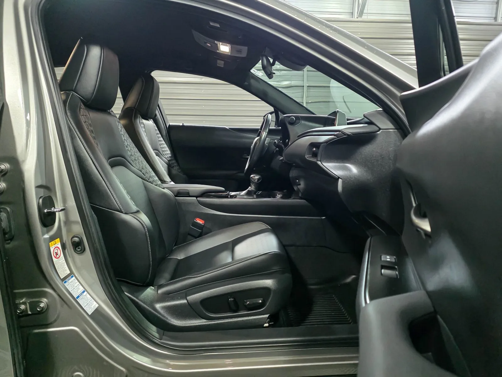 2019 Lexus UX Hybrid 250h - Photo 14