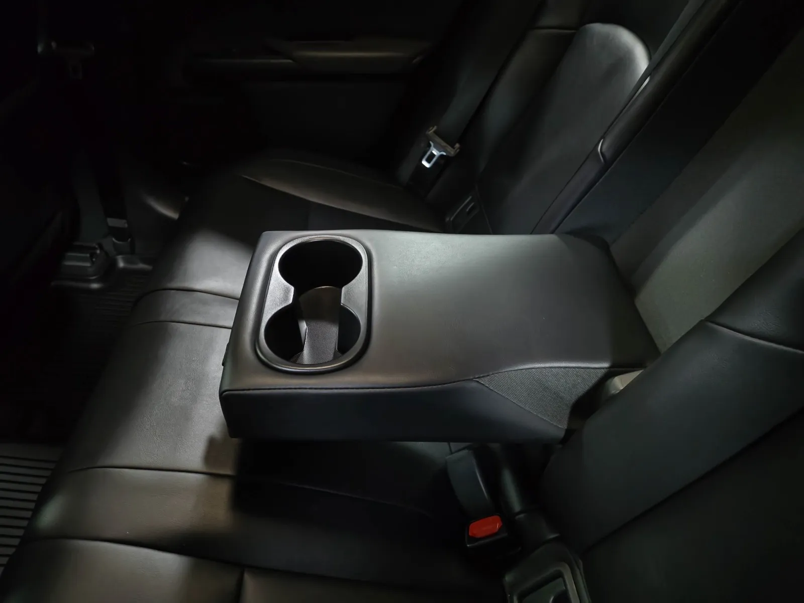 2019 Lexus UX Hybrid 250h - Photo 17