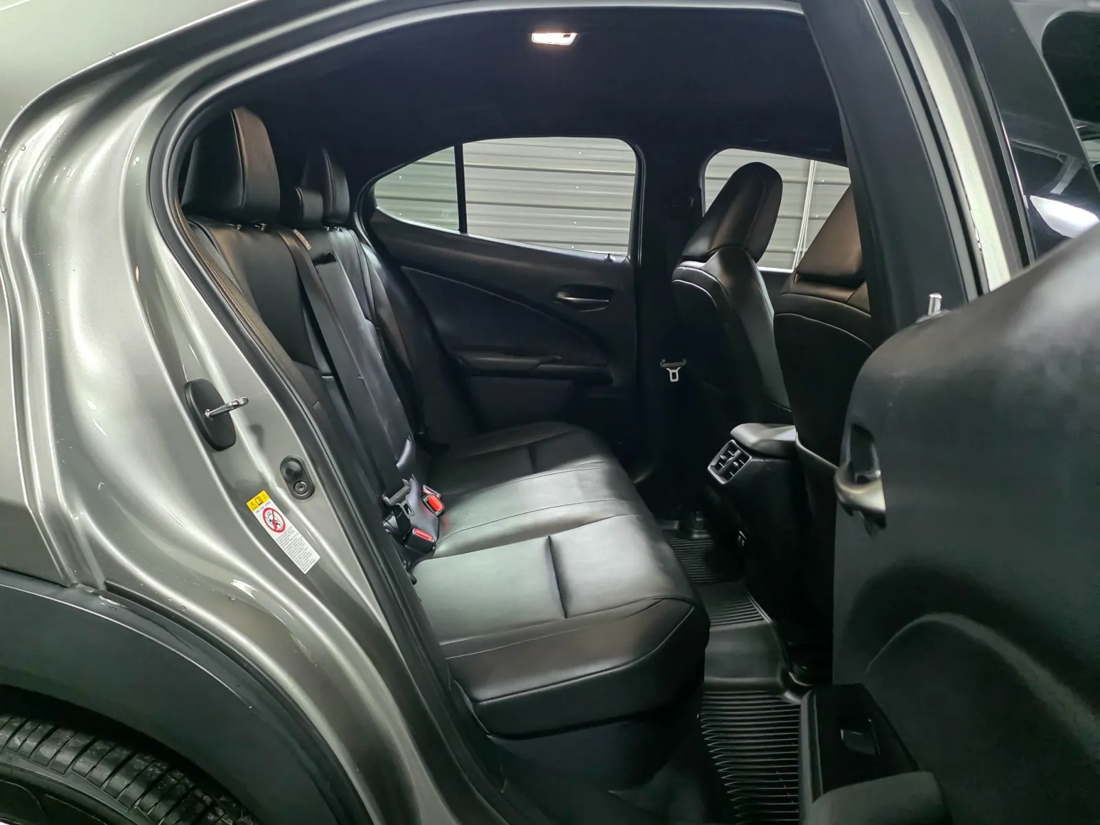 2019 Lexus UX Hybrid 250h - Photo 16