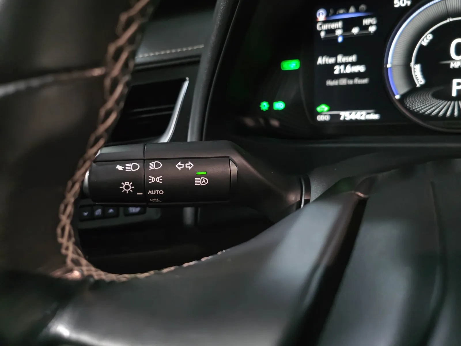 2019 Lexus UX Hybrid 250h - Photo 20