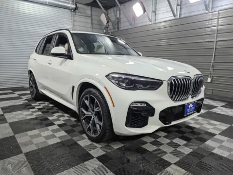 Another view of 2020 BMW X5 xDrive40i for sale in Sykesville, MD at Trust Auto