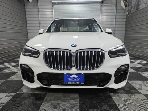 Photos of 2020 BMW X5 xDrive40i for sale in Sykesville, MD at Trust Auto