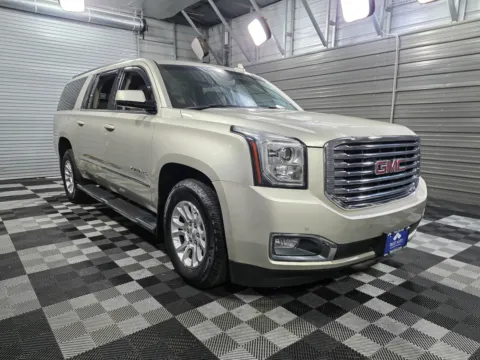 More photos of 2017 GMC Yukon XL SLT 4WD 7-Passenger SUV w/Open Road Pkg at Trust Auto, MD