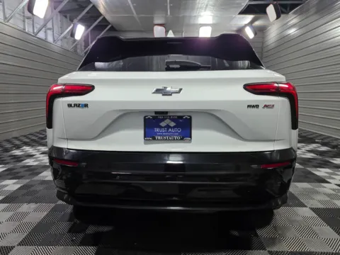 More photos of 2024 Chevrolet Blazer EV RS AWD Electric SUV w/Confidence and Driver Confidence Pkg at Trust Auto, MD