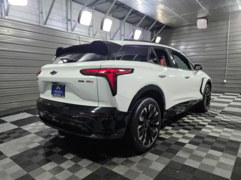 More photos of 2024 Chevrolet Blazer EV RS AWD Electric SUV w/Confidence and Driver Confidence Pkg at Trust Auto, MD