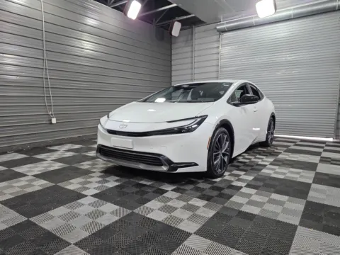 White 2024 Toyota Prius XLE Hybrid Luxury Hatchback for sale in Sykesville, MD
