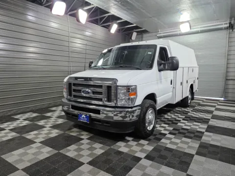 Blue 2023 Ford E-Series Cutaway E-350 SD for sale in Sykesville, MD