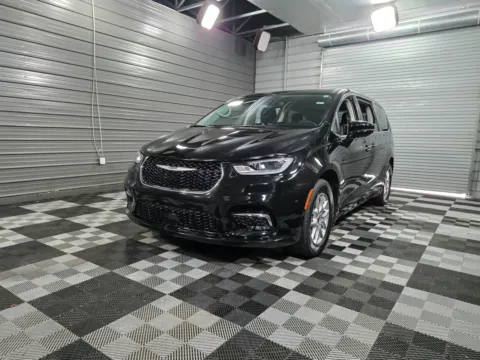 Gray 2024 Chrysler Pacifica Touring L for sale in Sykesville, MD