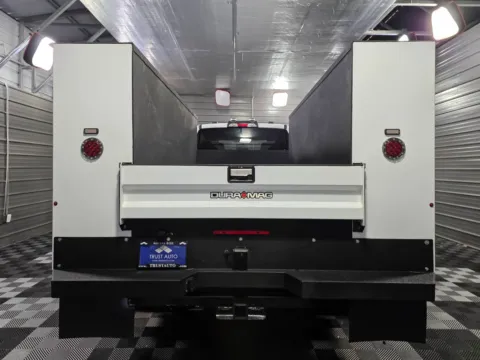 More photos of 2022 Ford Super Duty F-450 DRW XLT at Trust Auto, MD