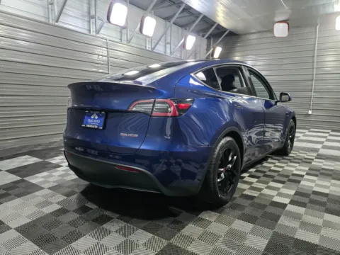 More photos of 2020 Tesla Model Y Long Range at Trust Auto, MD