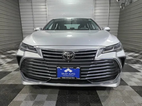 Photos of 2019 Toyota Avalon XLE for sale in Sykesville, MD at Trust Auto