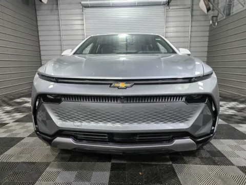 Photos of 2025 Chevrolet Equinox EV LT2 w/PDE for sale in Sykesville, MD at Trust Auto