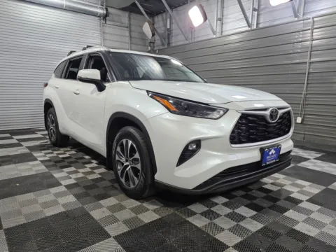 Another view of 2023 Toyota Highlander L for sale in Sykesville, MD at Trust Auto