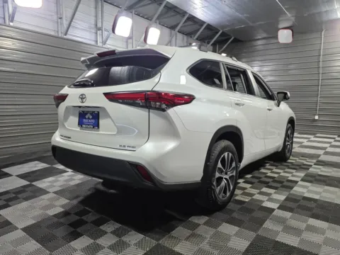 More photos of 2023 Toyota Highlander L at Trust Auto, MD