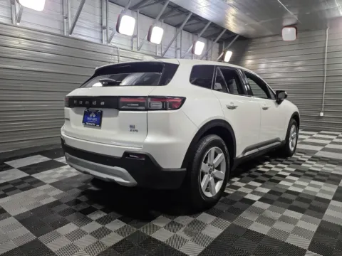 More photos of 2024 Honda Prologue EX AWD Electric SUV at Trust Auto, MD