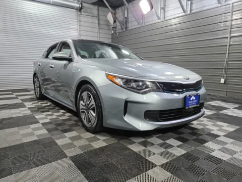 More photos of 2017 Kia Optima Plug-In Hybrid EX 4-Door Sedan w/Technology Pckg at Trust Auto, MD