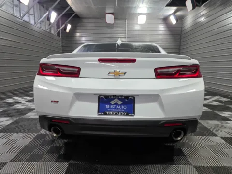 More photos of 2018 Chevrolet Camaro 1LT Sport Coupe w/RS Pkg at Trust Auto, MD