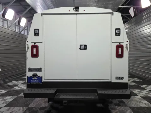 More photos of 2021 Ford E-Series Cutaway E-350 SD at Trust Auto, MD