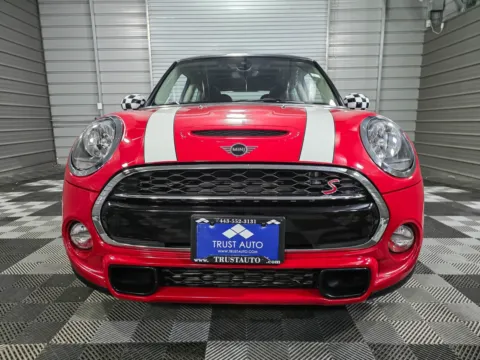Photos of 2019 MINI Hardtop Cooper S 2-Door Hatchback w/Signature Trim for sale in Sykesville, MD at Trust Auto
