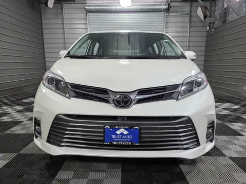 Photos of 2020 Toyota Sienna XLE for sale in Sykesville, MD at Trust Auto