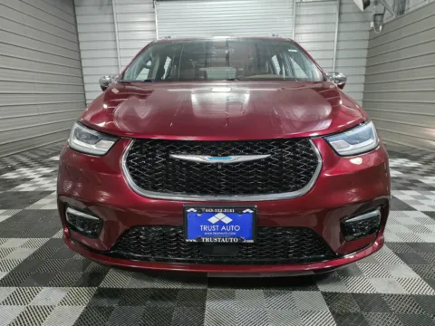 Another view of 2021 Chrysler Pacifica Hybrid Limited 7-Passenger Minivan/Van w/Theater Family/Premium/ for sale in Sykesville, MD at Trust Auto