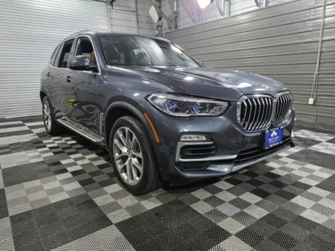 Another view of 2020 BMW X5 xDrive40i for sale in Sykesville, MD at Trust Auto