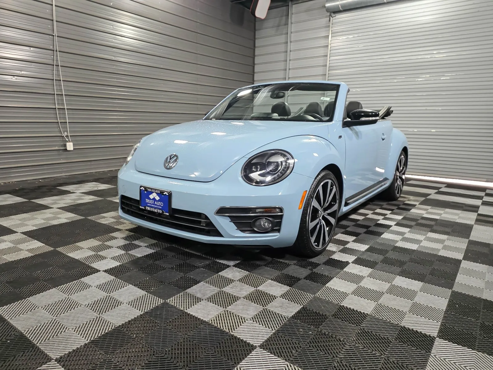 Black 2015 Volkswagen Beetle Convertible 2.0T R-Line for sale in Sykesville, MD