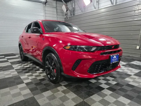More photos of 2024 Dodge Hornet R/T AWD Hybrid SUV w/Blacktop Pkg at Trust Auto, MD