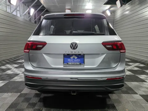 More photos of 2022 Volkswagen Tiguan SE at Trust Auto, MD